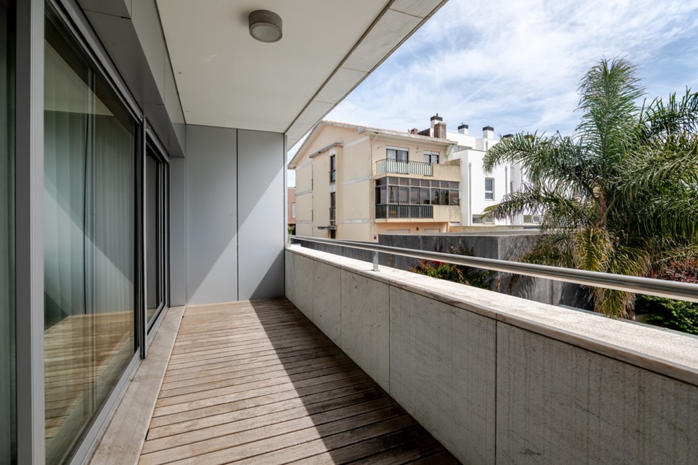 Venda de Moradia V4 com terraço, Leça da Palmeira, Portugal_371225