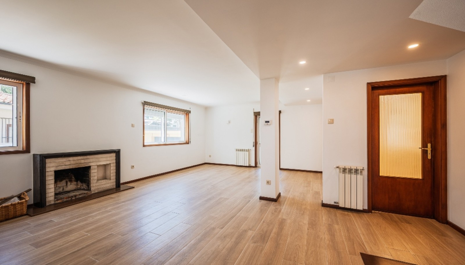 Moradia V5 renovada com jardim em Monte dos Burgos, Matosinhos, Portugal_371370