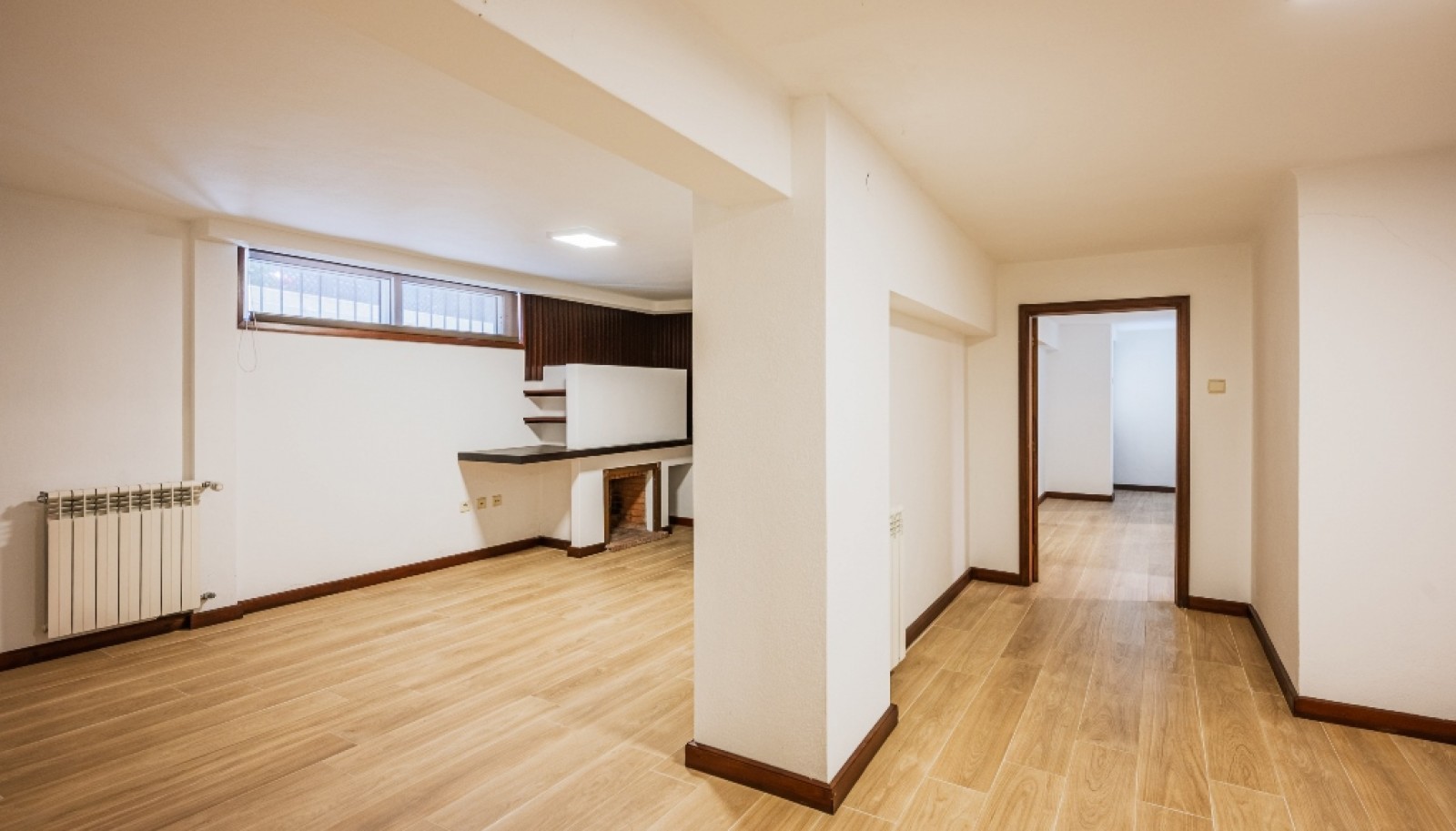 Moradia V5 renovada com jardim em Monte dos Burgos, Matosinhos, Portugal_371381
