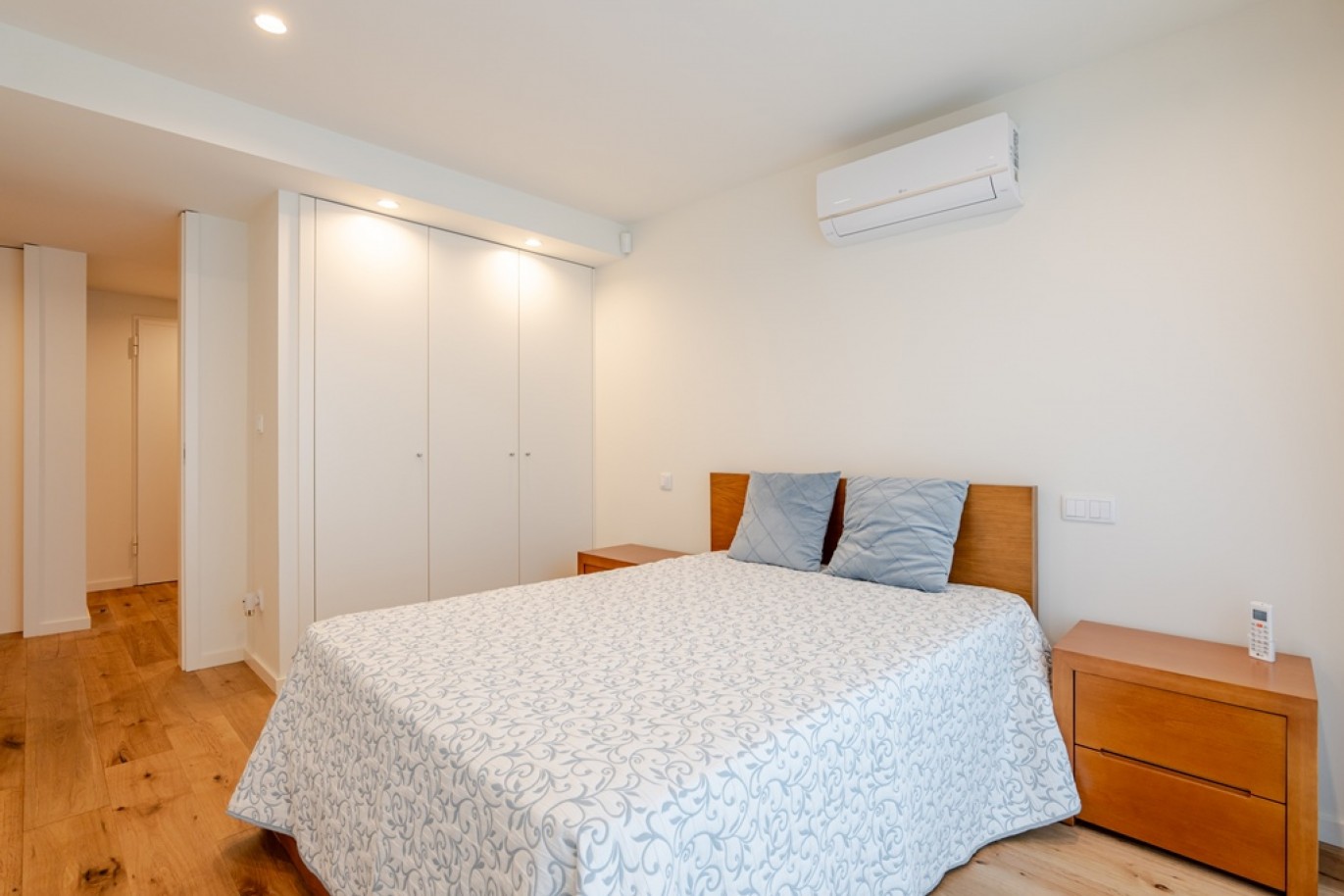 Apartamento T3 com amplo terraço à venda na Madalena em Gaia, Portugal_371389