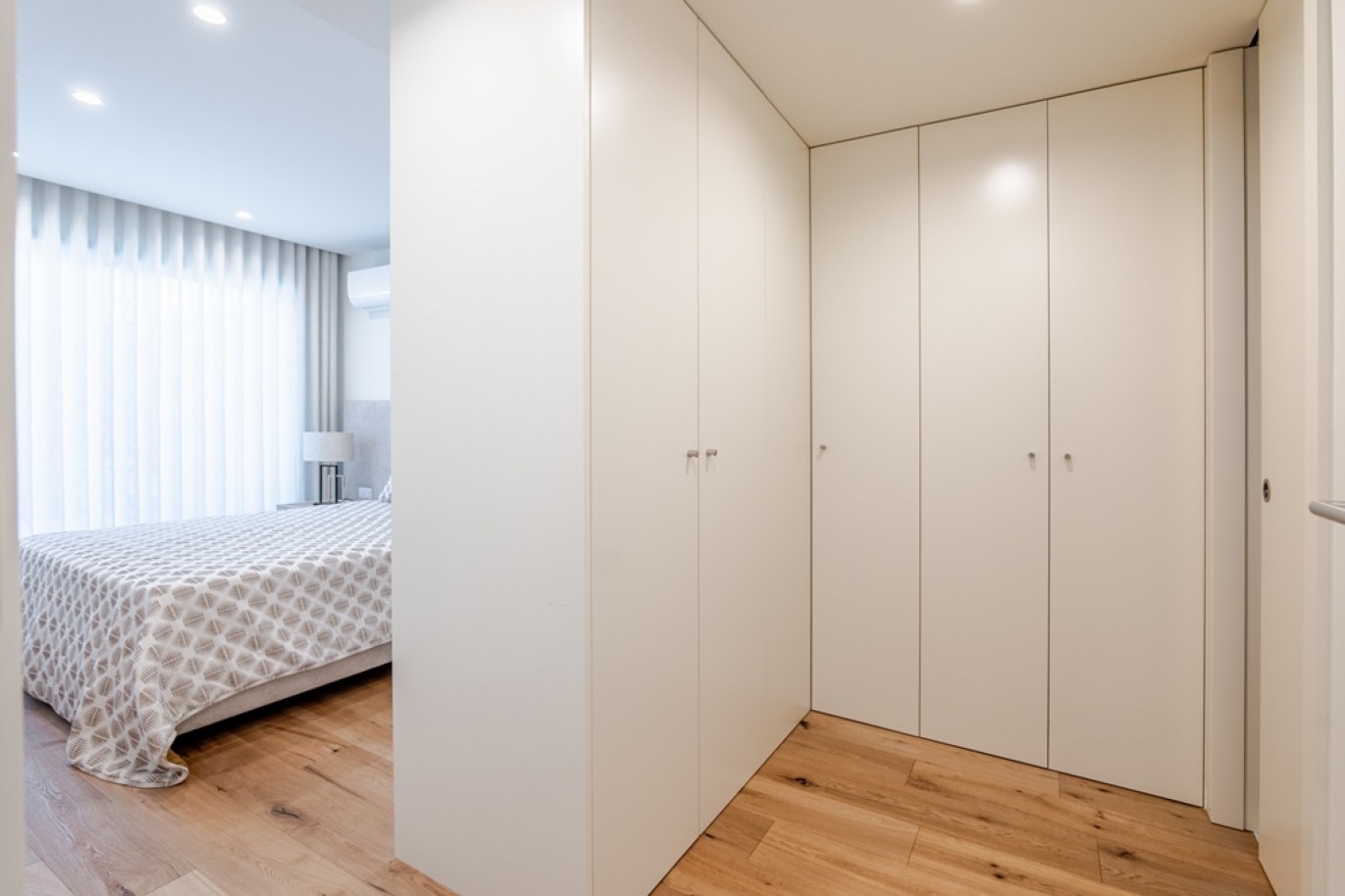 Apartamento T3 com amplo terraço à venda na Madalena em Gaia, Portugal_371402