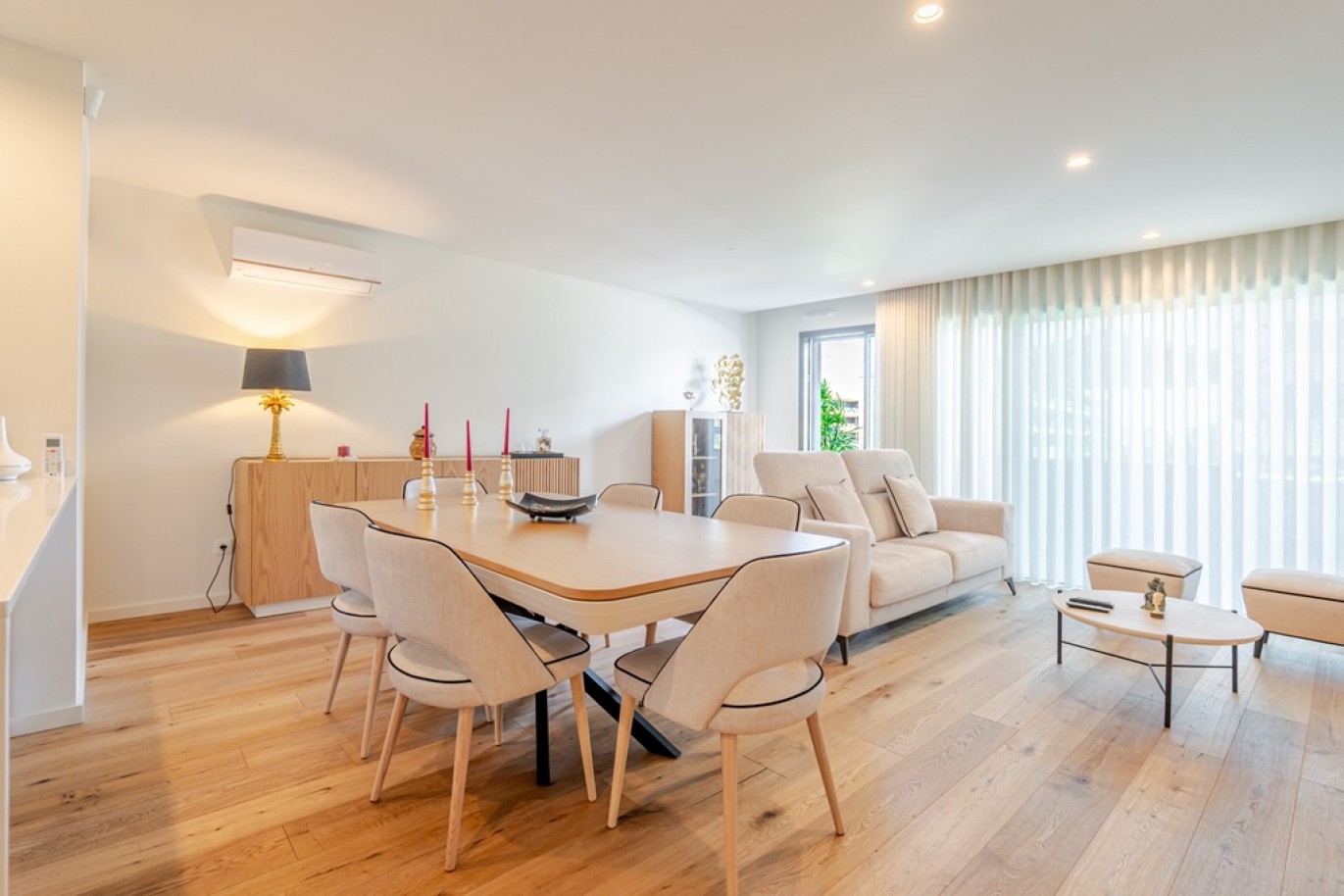 Apartamento T3 com amplo terraço à venda na Madalena em Gaia, Portugal_371407