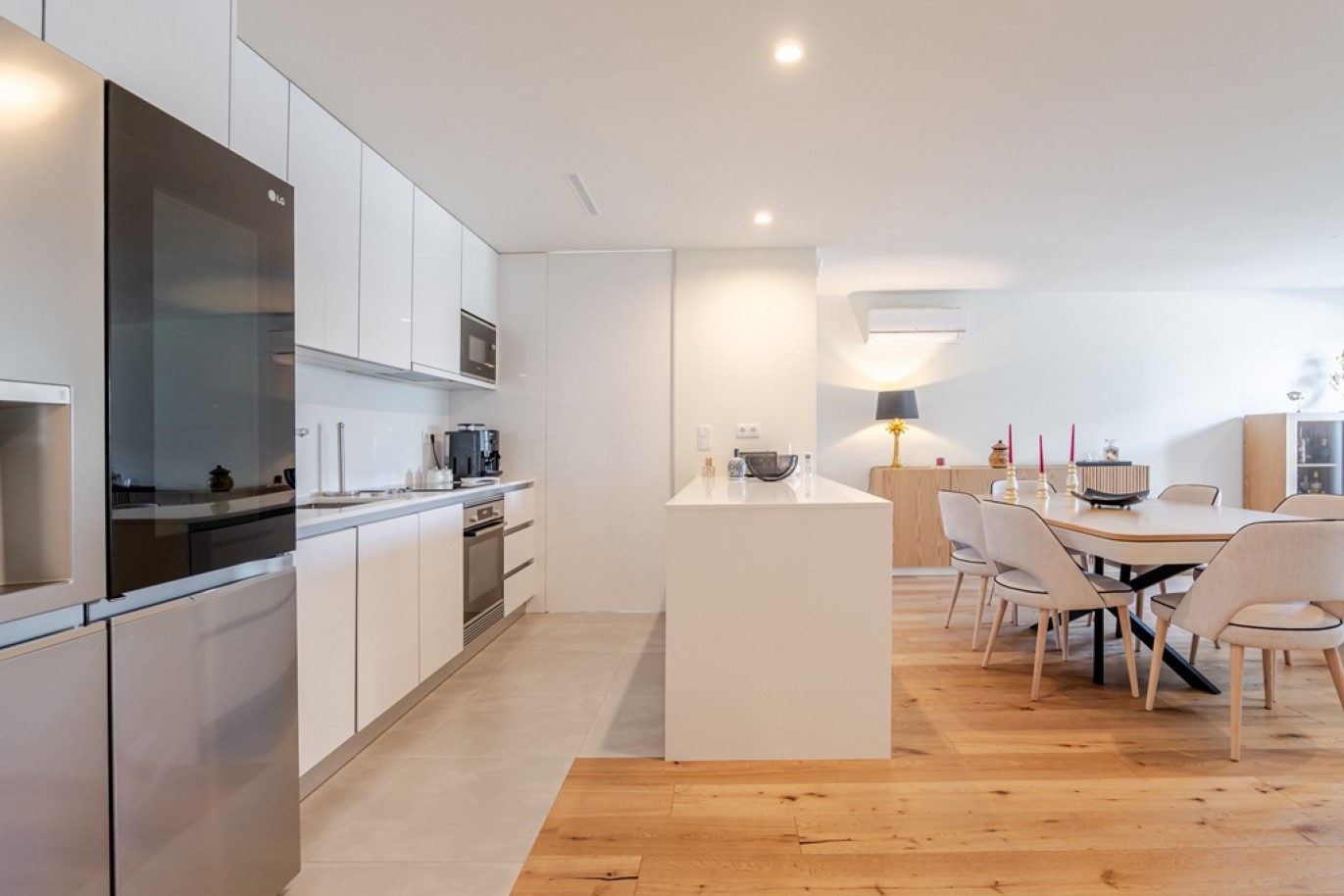 Apartamento T3 com amplo terraço à venda na Madalena em Gaia, Portugal_371412