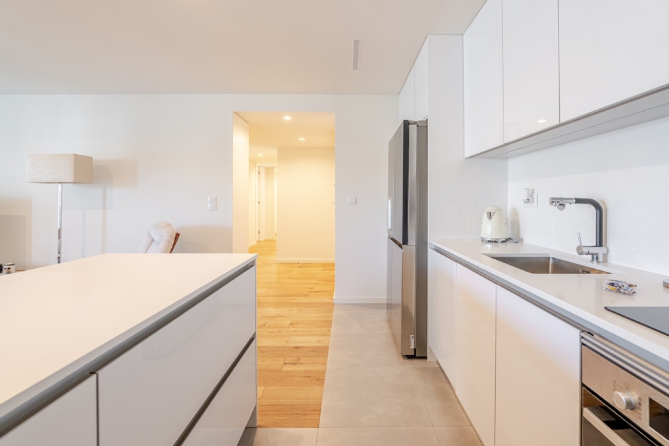 Apartamento T3 com amplo terraço à venda na Madalena em Gaia, Portugal_371416