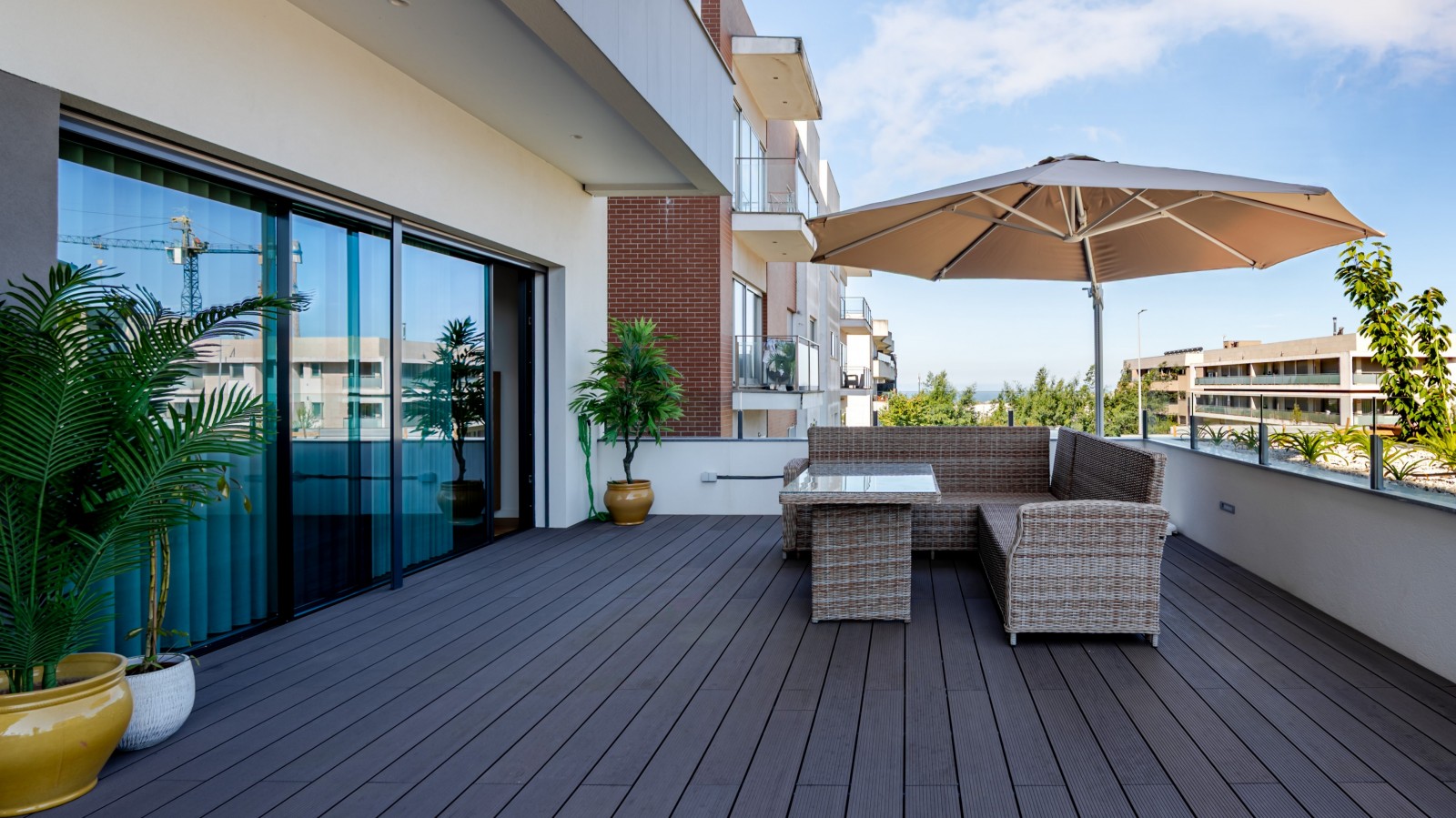 Apartamento T3 com amplo terraço à venda na Madalena em Gaia, Portugal_371428