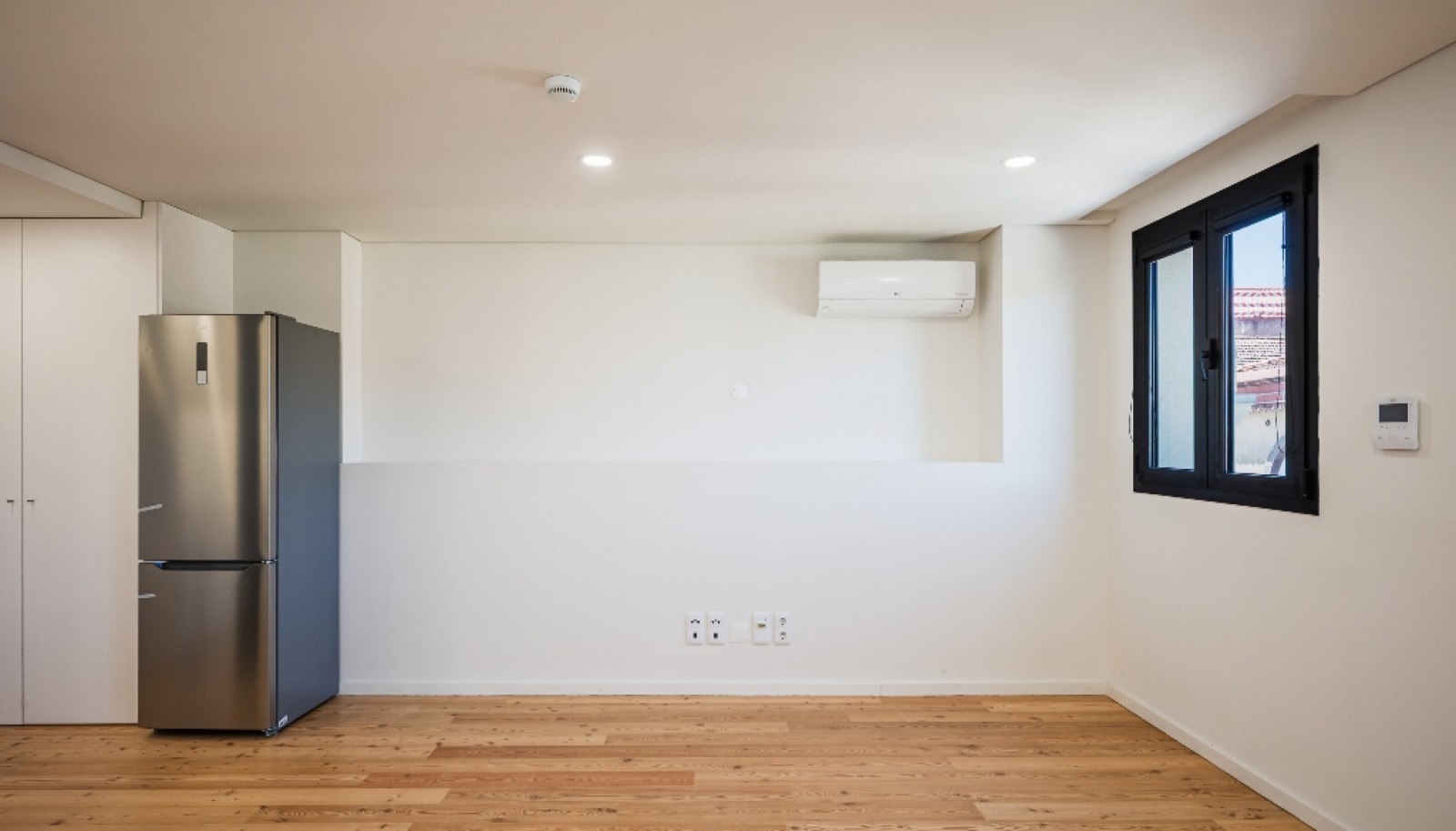 New studio apartment for sale in downtown Porto, Portugal_371489