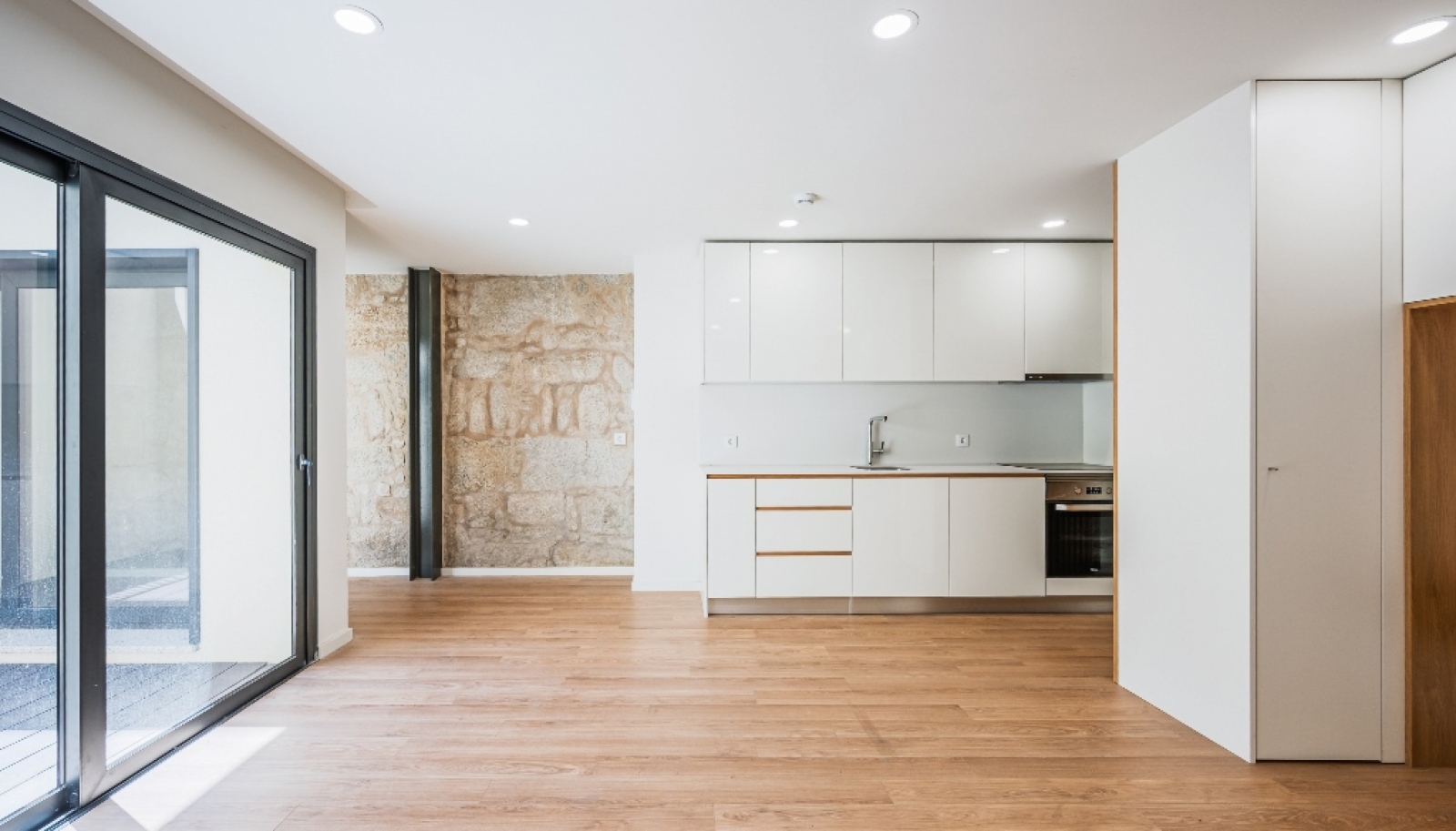 Neue 1+1-Zimmer-Wohnung mit Garten im Zentrum von Porto, Portugal_371503