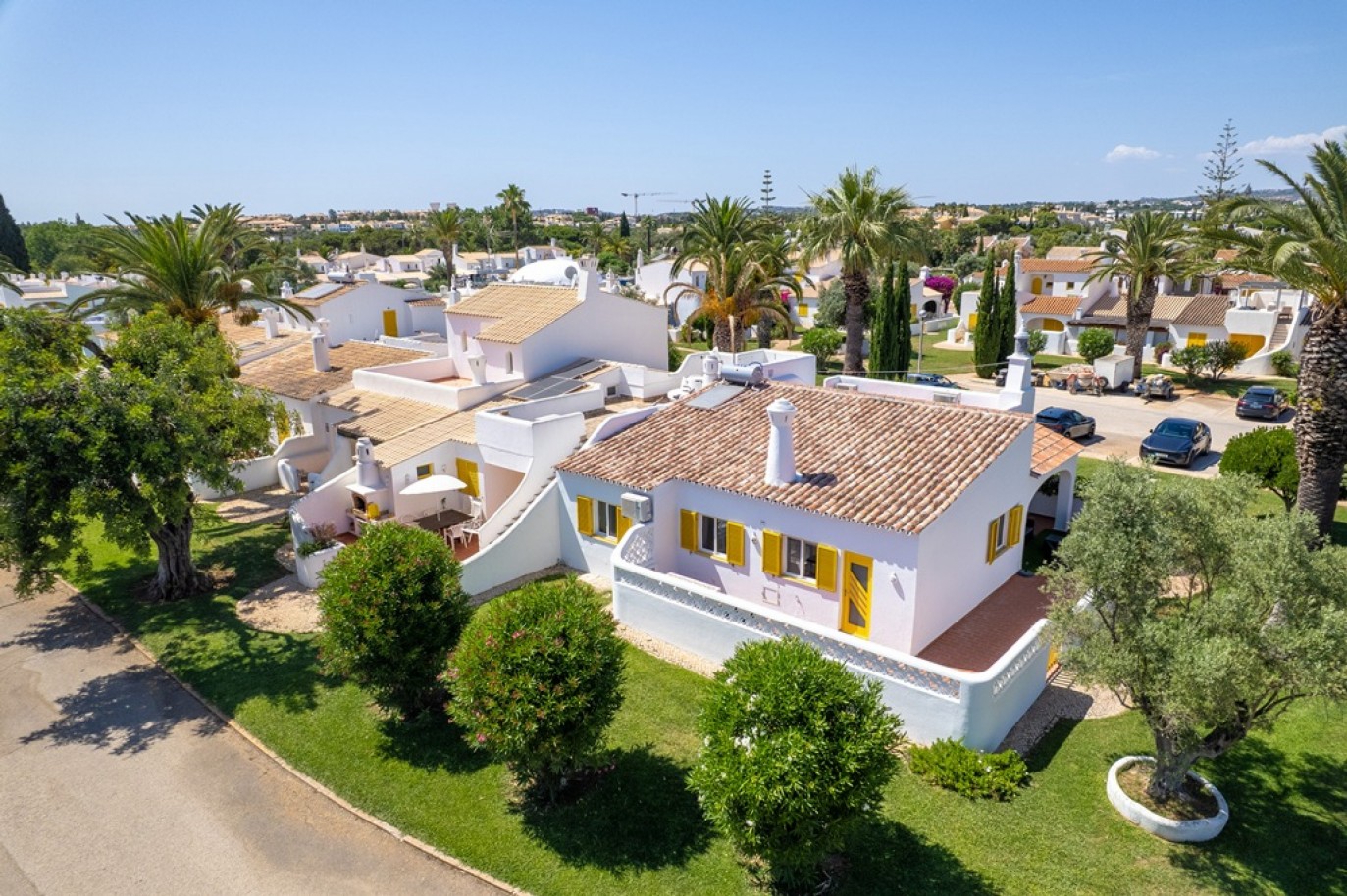 3-bedroom villa, in condominium, for sale, in Algarve, Portugal_371825
