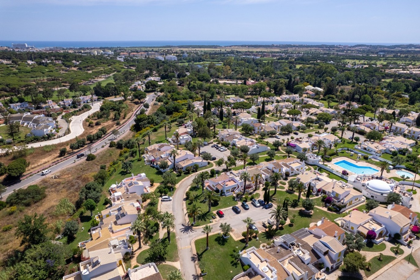 3-bedroom villa, in condominium, for sale, in Algarve, Portugal_371826
