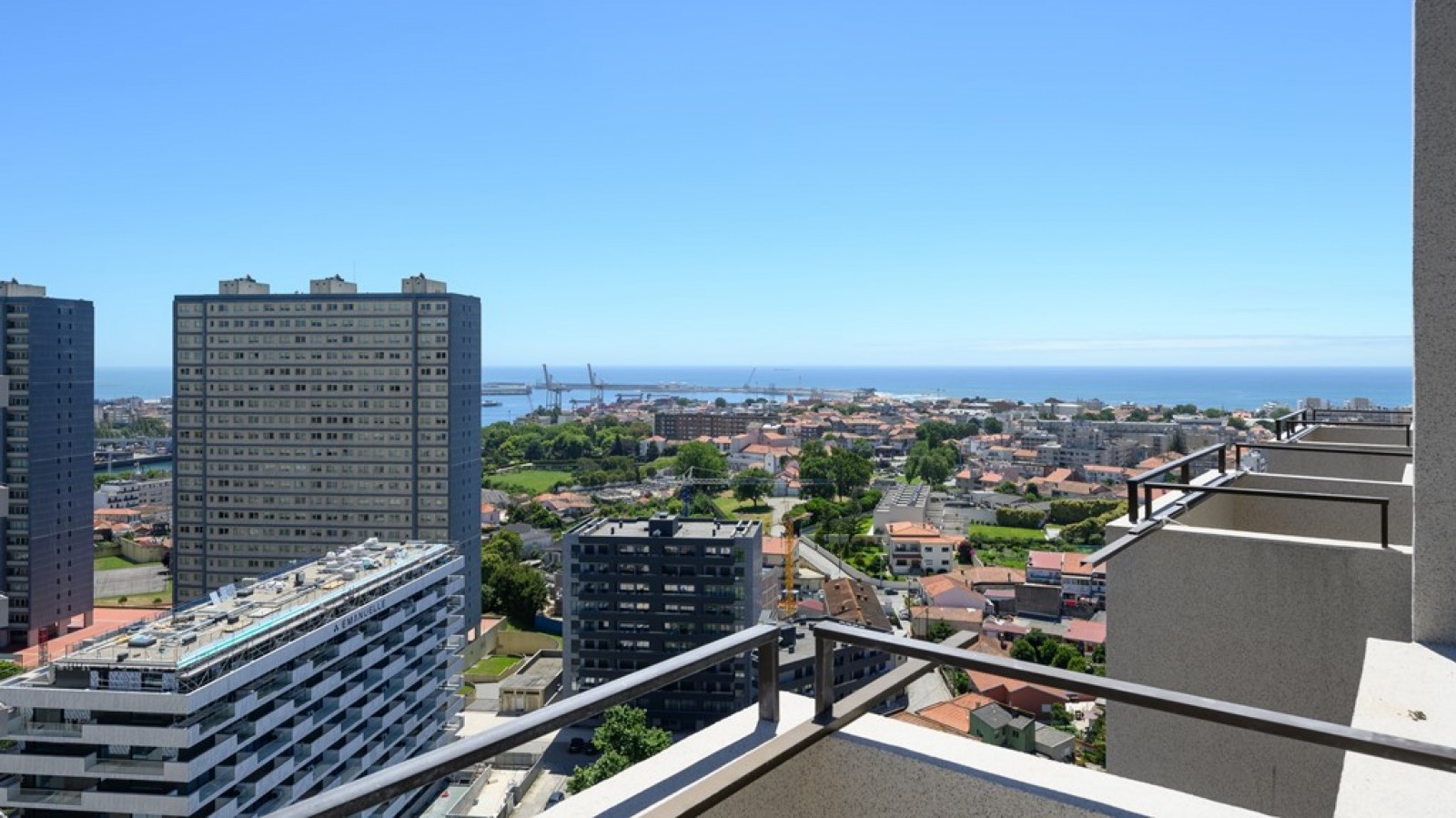 3-Bedroom Duplex Penthouse with ocean views Leça da Palmeira, Portugal_371989