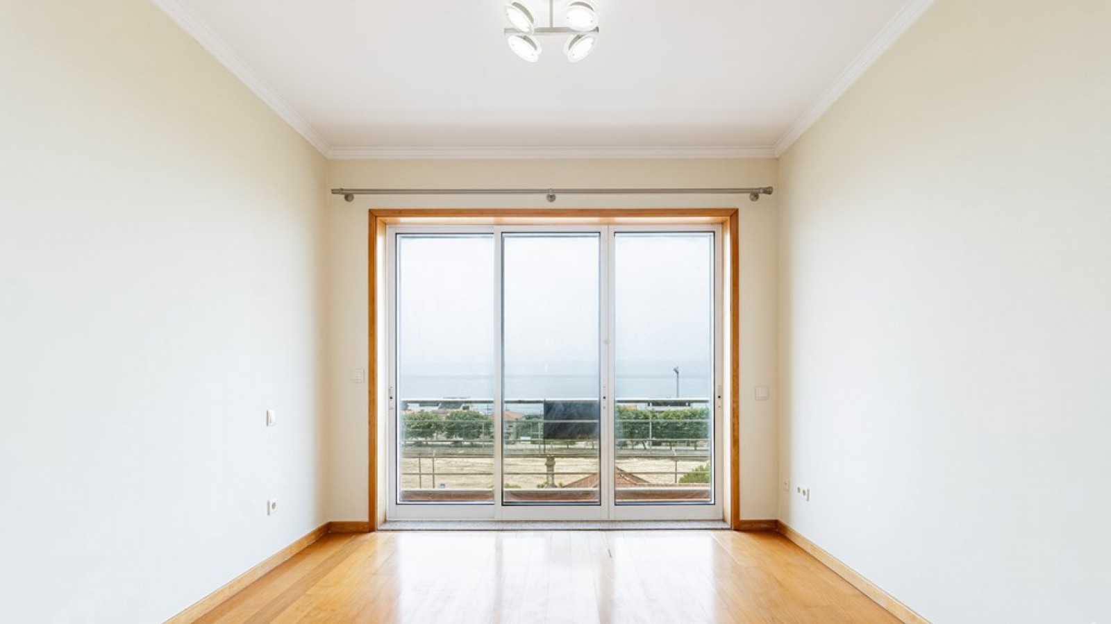 Apartamento T2 com vistas de mar e varanda na Granja, Vila Nova de Gaia_375081