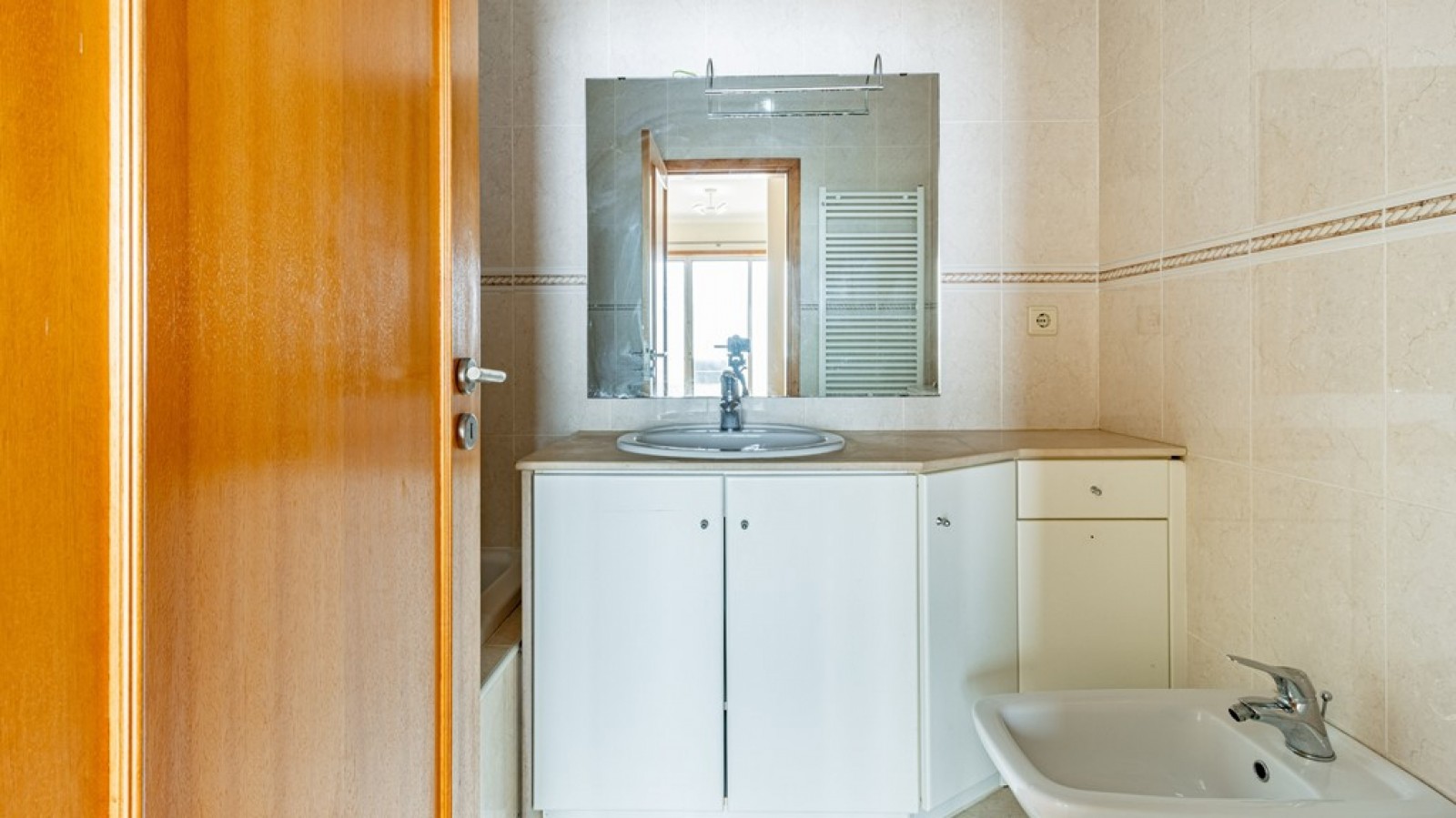 Apartamento T2 com vistas de mar e varanda na Granja, Vila Nova de Gaia_375084