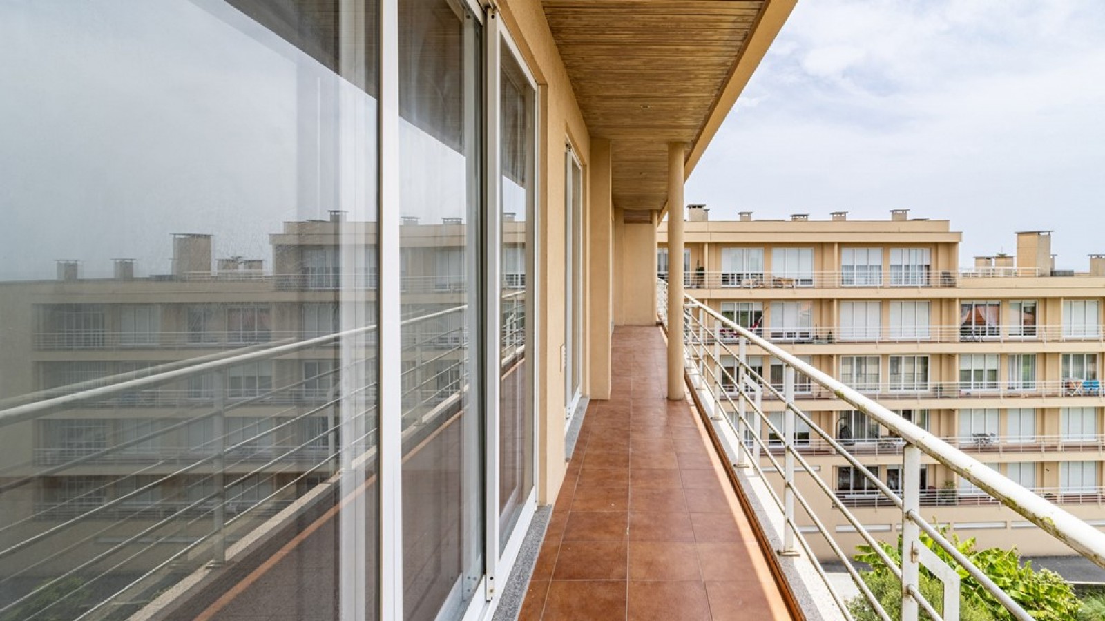 Apartamento T2 com vistas de mar e varanda na Granja, Vila Nova de Gaia_375087