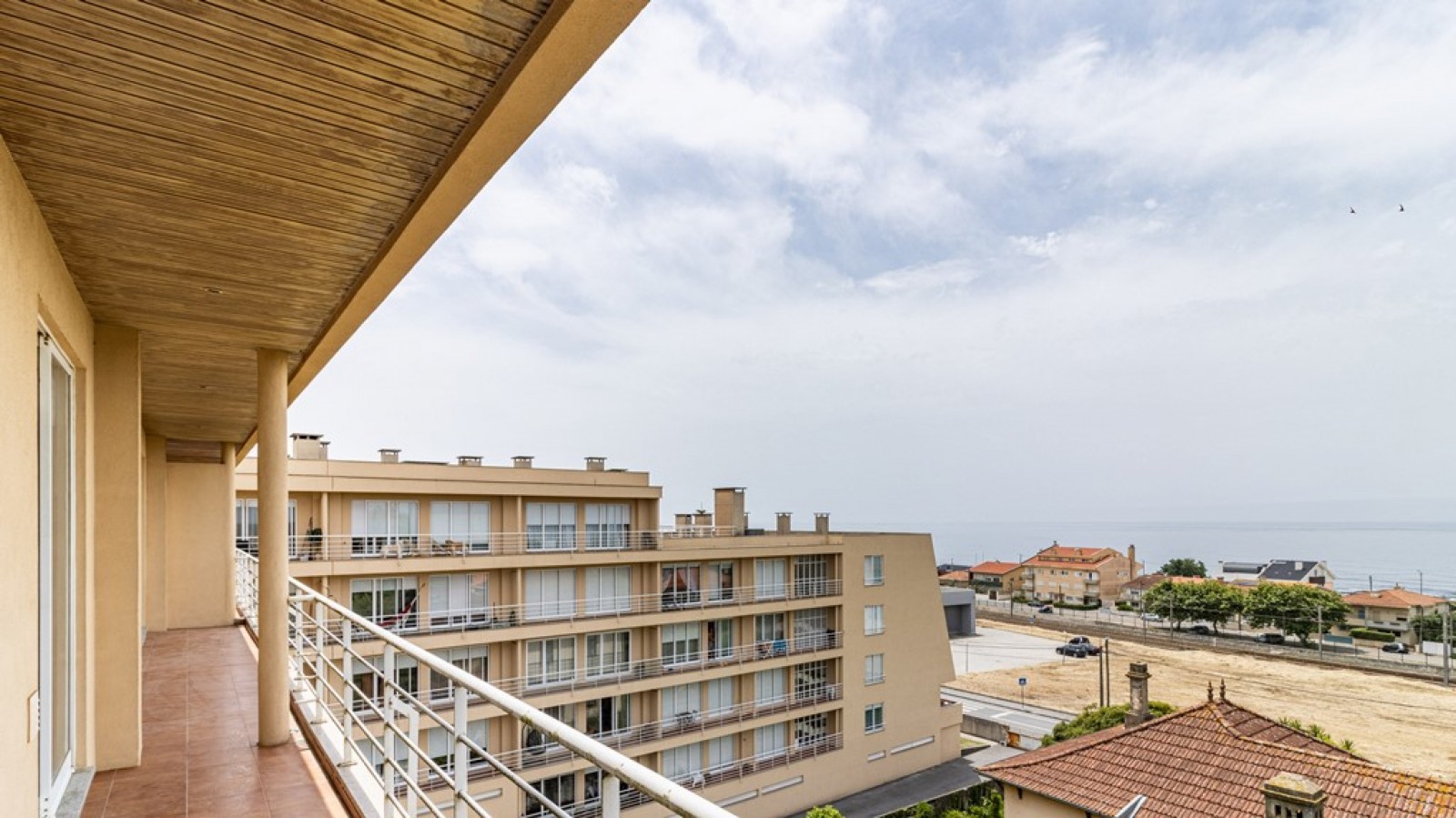 Apartamento T2 com vistas de mar e varanda na Granja, Vila Nova de Gaia_375088