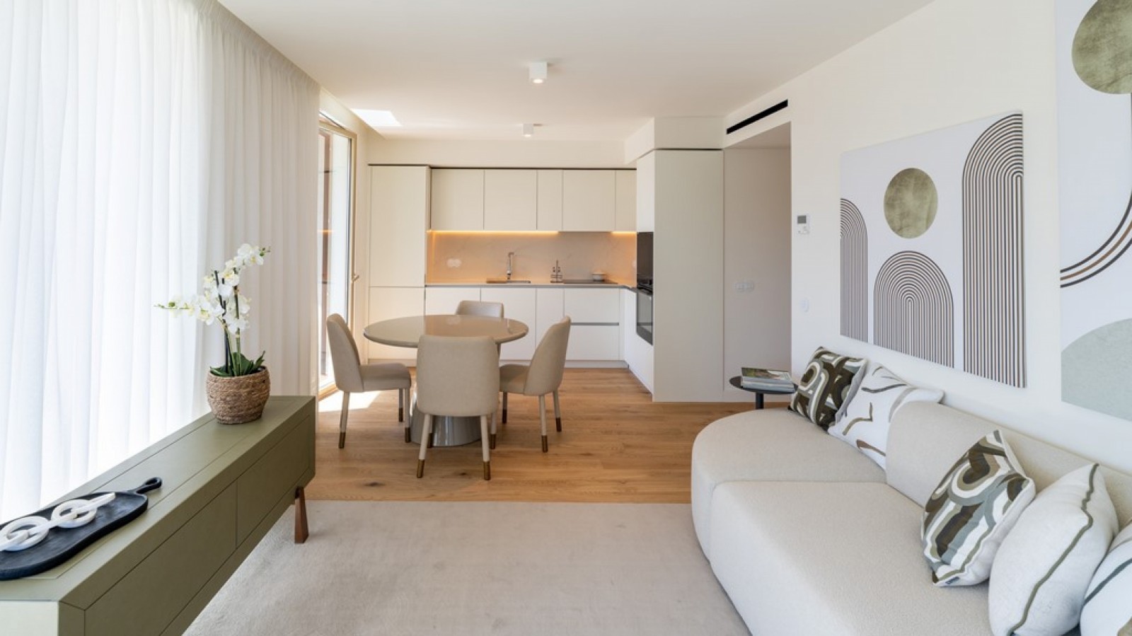 Fernão Magalhães 127: Apartamento T1+1 à venda no Porto, Portugal_375439
