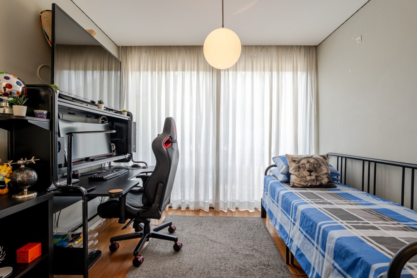 Moradia V4 com jardim à venda em Paranhos no Porto_377485