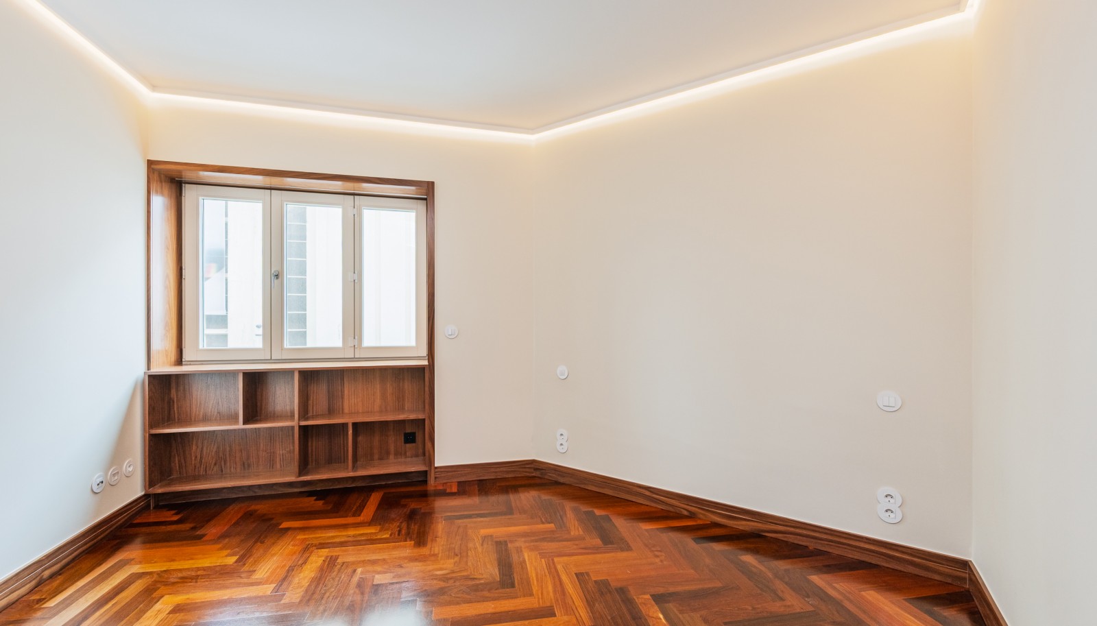Zwei-Schlafzimmer-Duplex-Wohnung in Porto zu verkaufen, Portugal_377574
