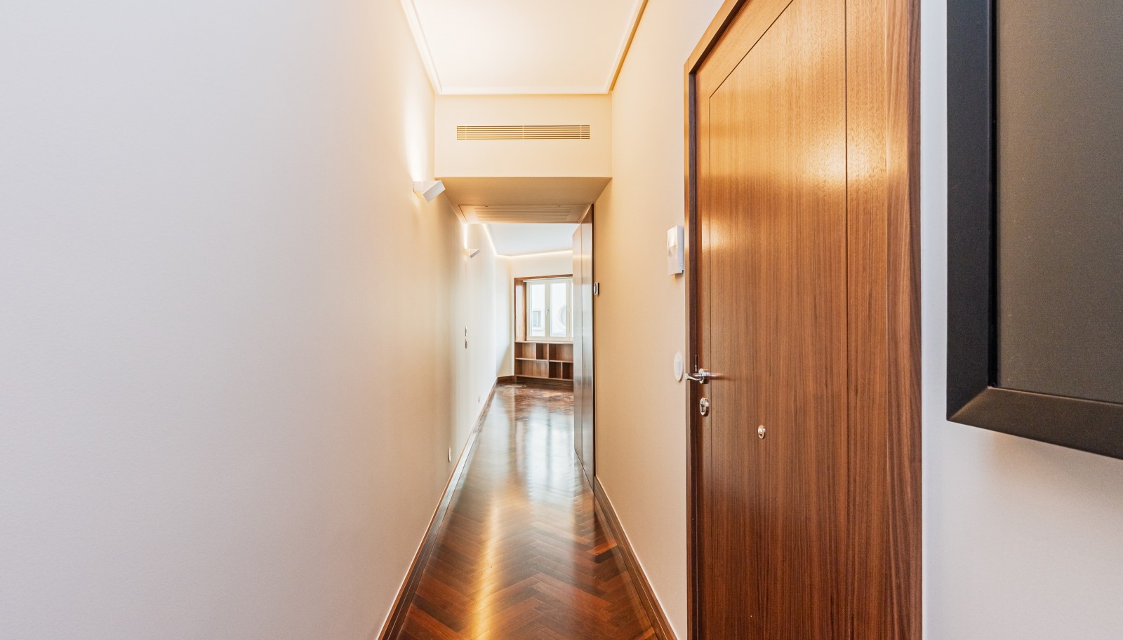 Neue 2-Zimmer-Duplex-Wohnung zu verkaufen in Baixa do Porto In Portugal_377654