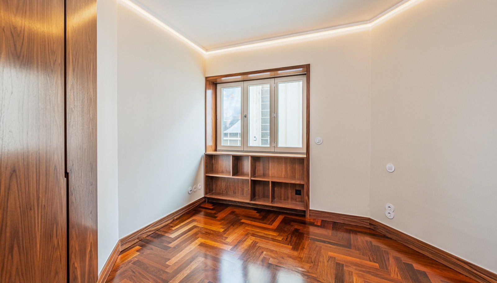 Neue 2-Zimmer-Duplex-Wohnung zu verkaufen in Baixa do Porto In Portugal_377667