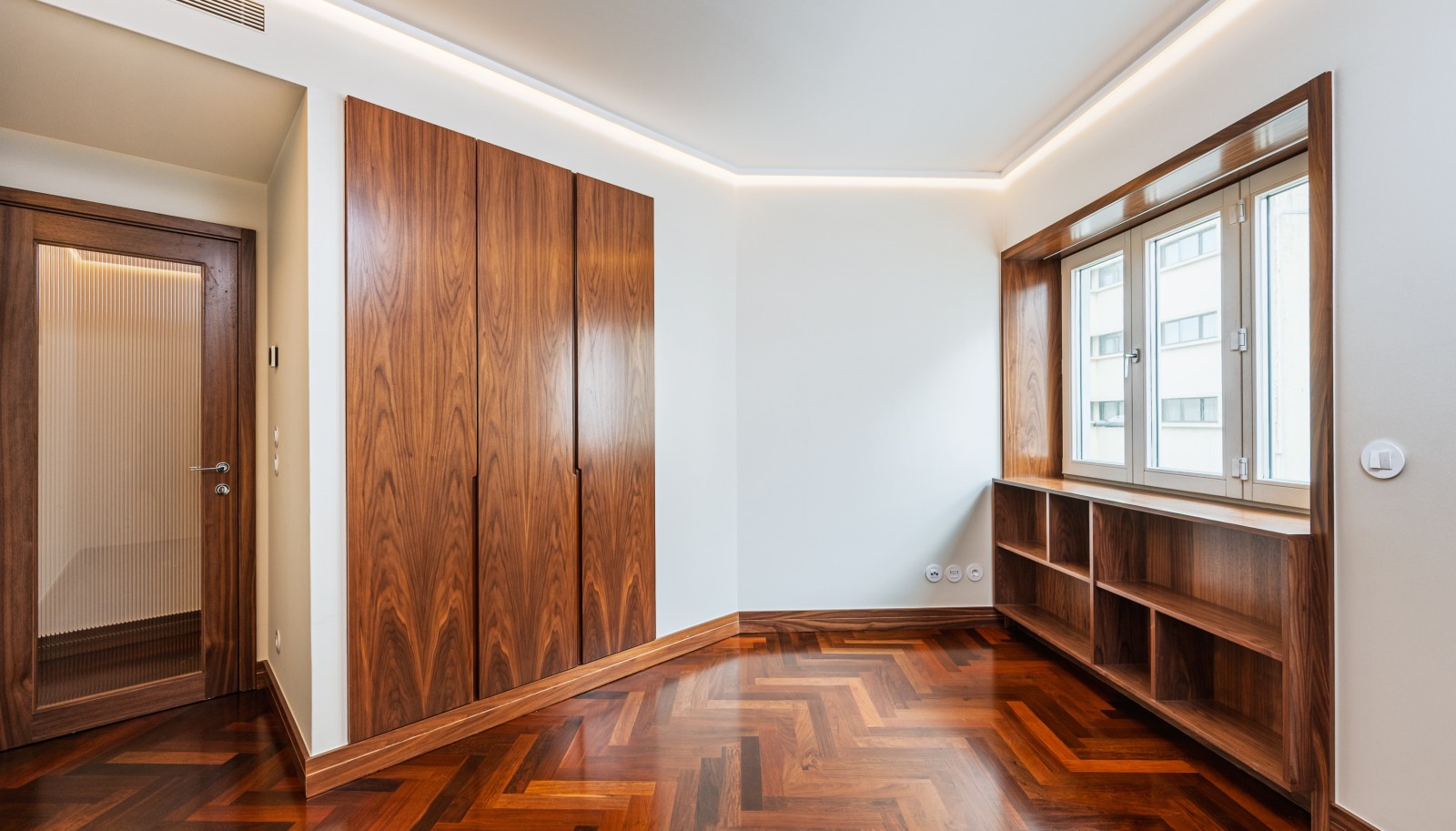 Neue 2-Zimmer-Duplex-Wohnung zu verkaufen in Baixa do Porto In Portugal_377669