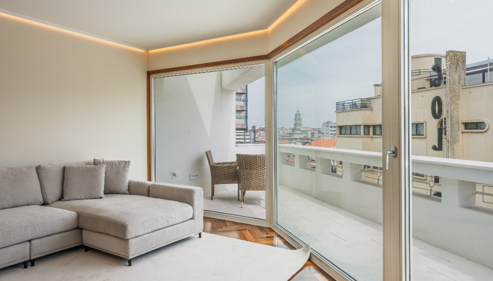 Penthouse duplex de 2 chambres avec terrasse à vendre à Porto Portugal_377711