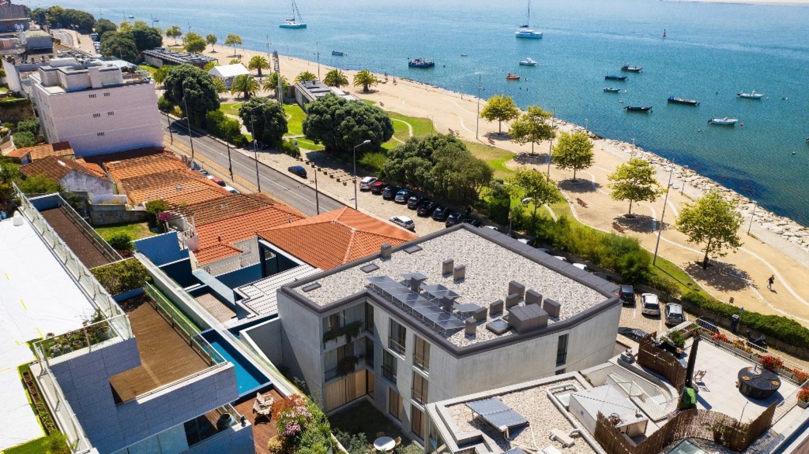 Apartamento con jardín y terraza con vistas al río en Porto, Portugal_380662