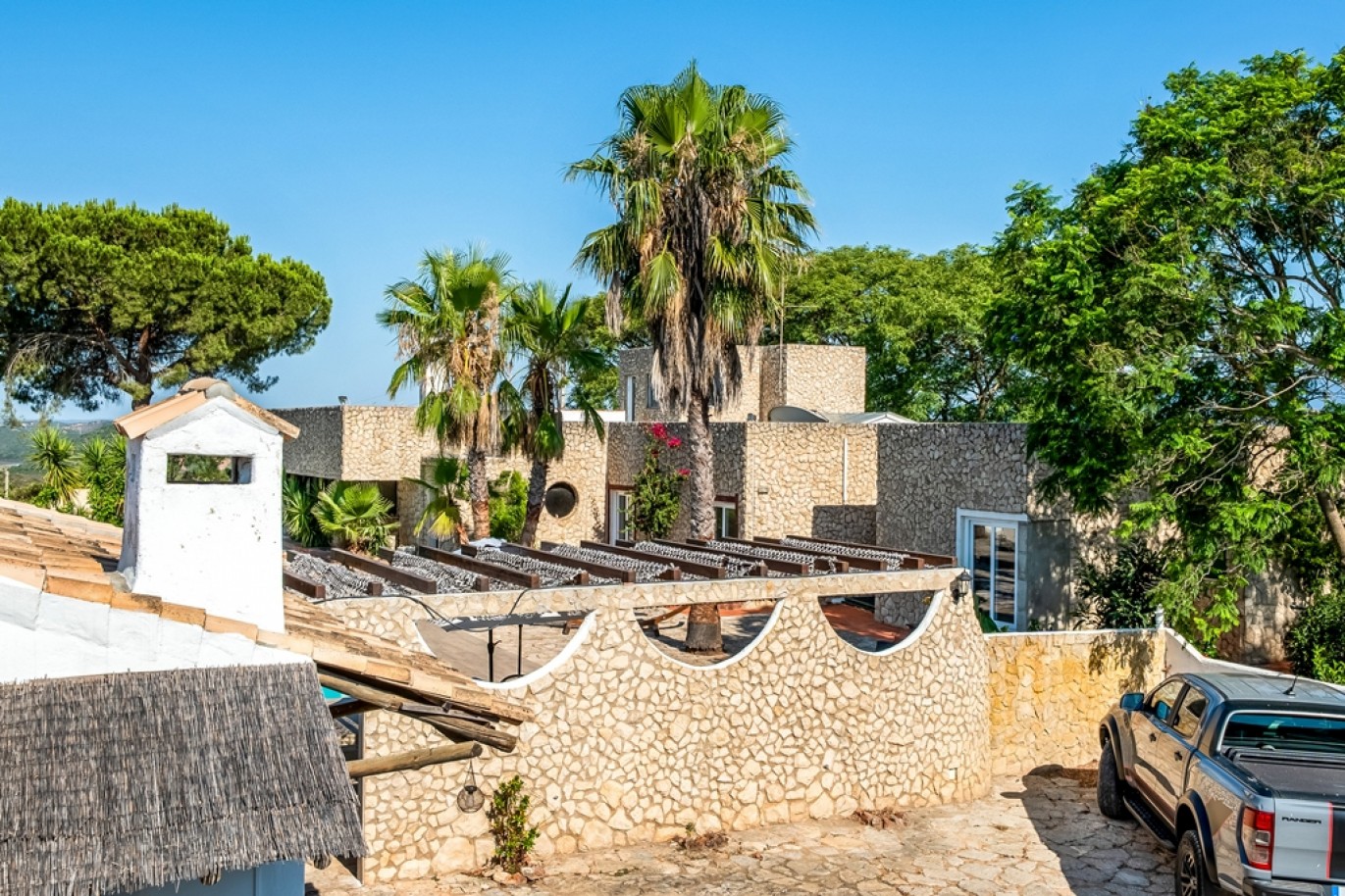 Propriedade com piscina e garagem à venda em Silves, Algarve_380668