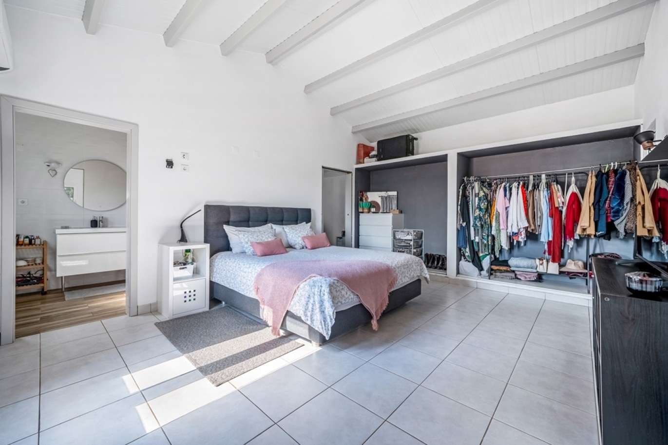 Propriedade com piscina e garagem à venda em Silves, Algarve_380674