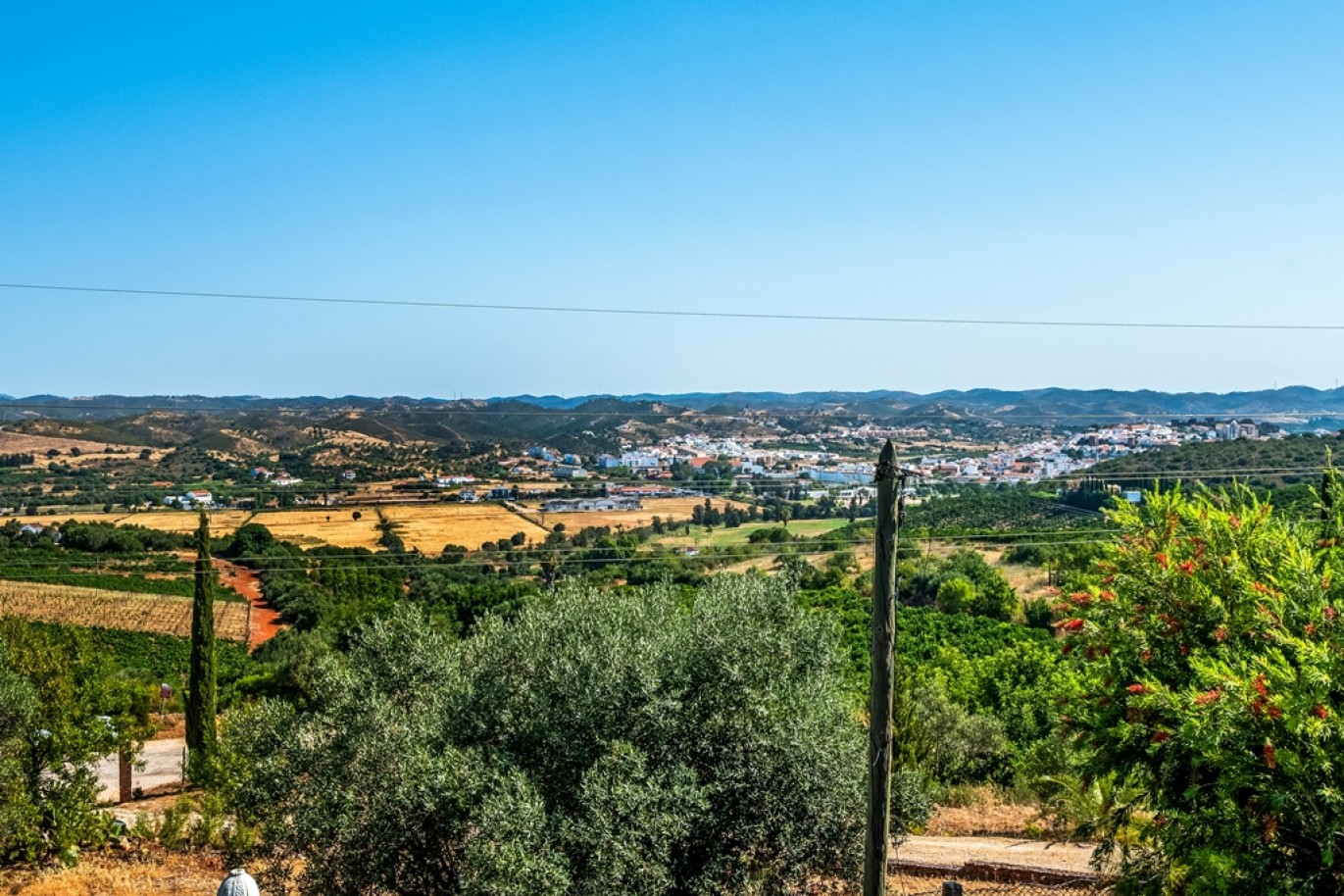 Propriedade com piscina e garagem à venda em Silves, Algarve_380684