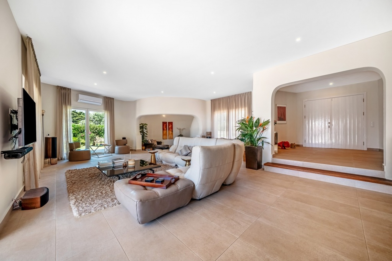 Extraordinária Moradia com piscina e jardim à venda no Algarve_381372