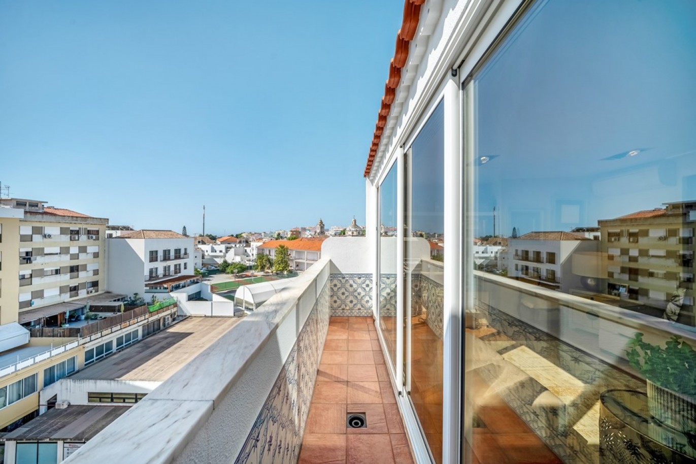 Moderna Penthouse T3 à venda no centro de Tavira, Algarve_382573