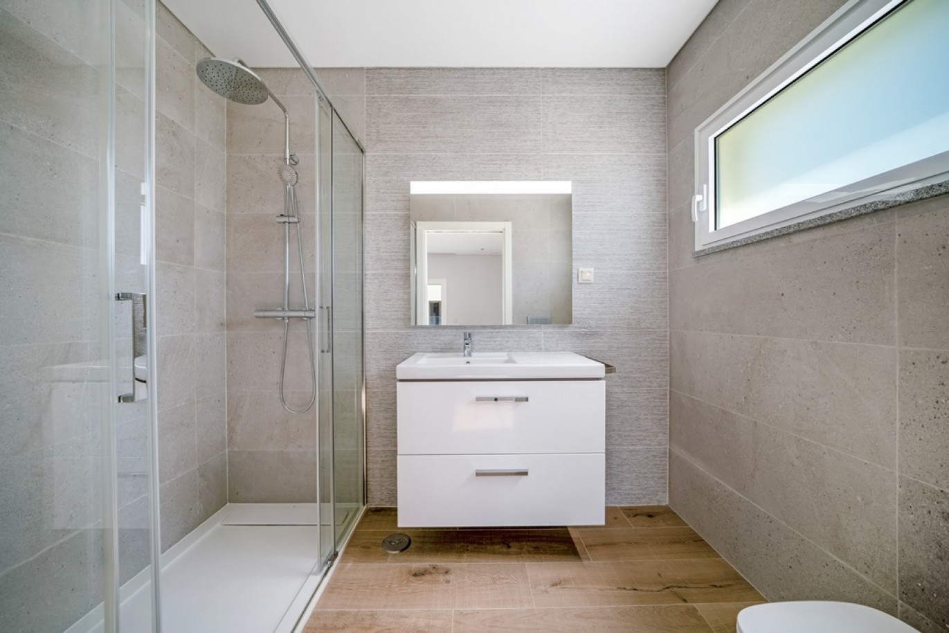 Moderna Moradia V3 com piscina, à venda em Tavira, Algarve_382598