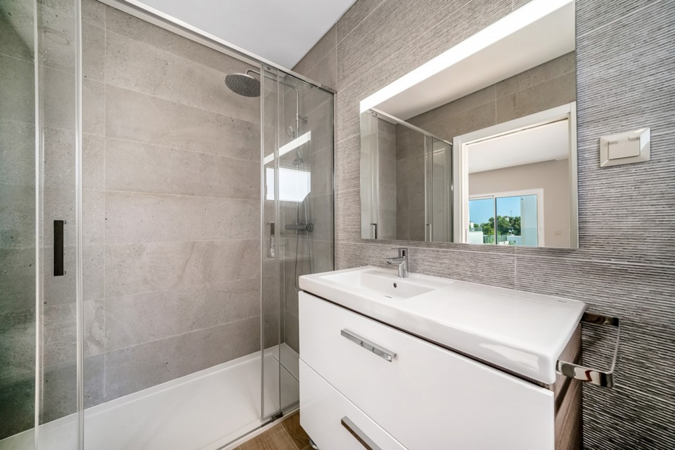 Moderna Moradia V3 com piscina, à venda em Tavira, Algarve_382599