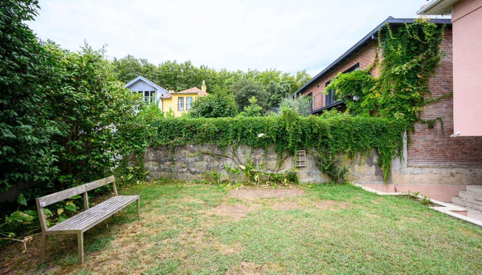 Moradia V3+1 com jardim para arrendar na Foz do Douro, no Porto_382811