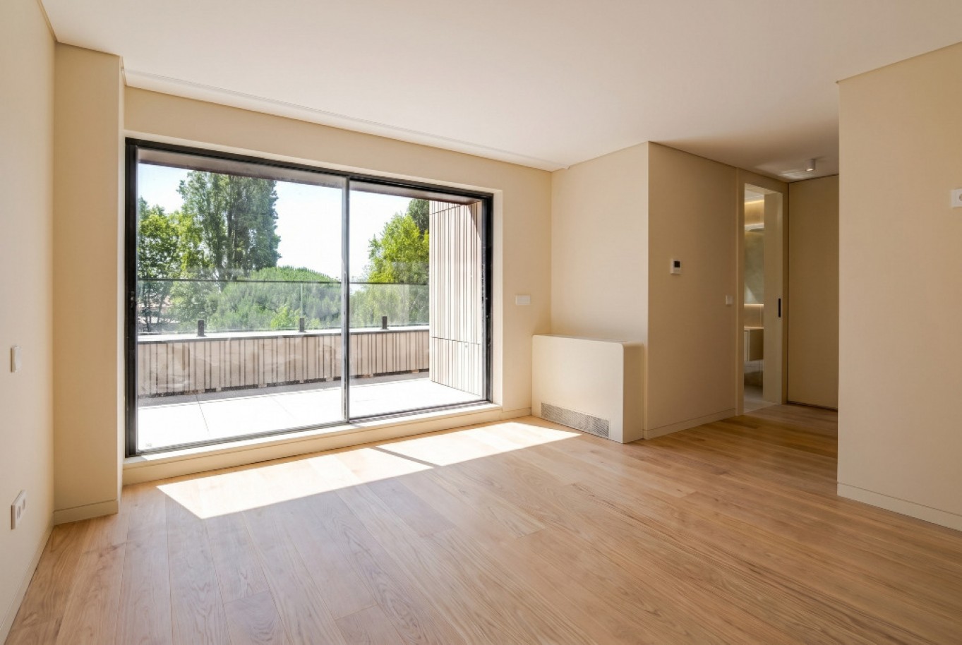 Luxury 4-bedroom penthouse for sale in Porto, Portugal_382980