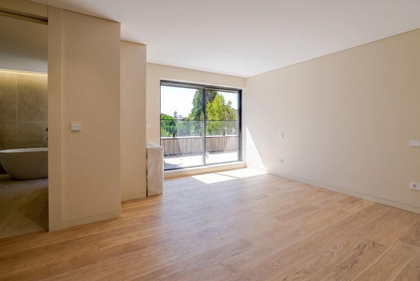 Luxury 4-bedroom penthouse for sale in Porto, Portugal_382982
