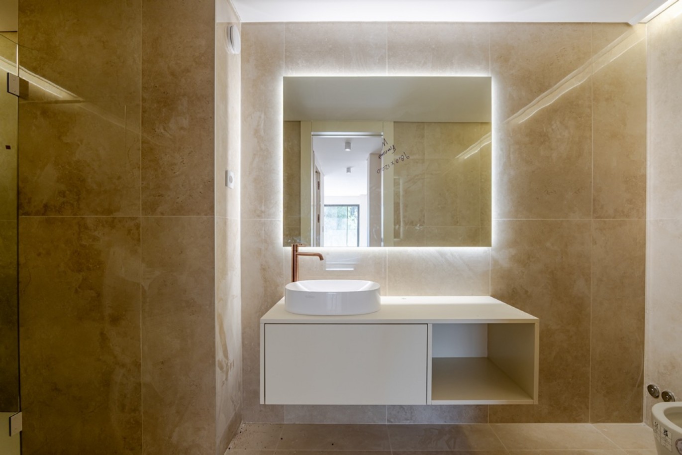 Luxury 4-bedroom penthouse for sale in Porto, Portugal_383005