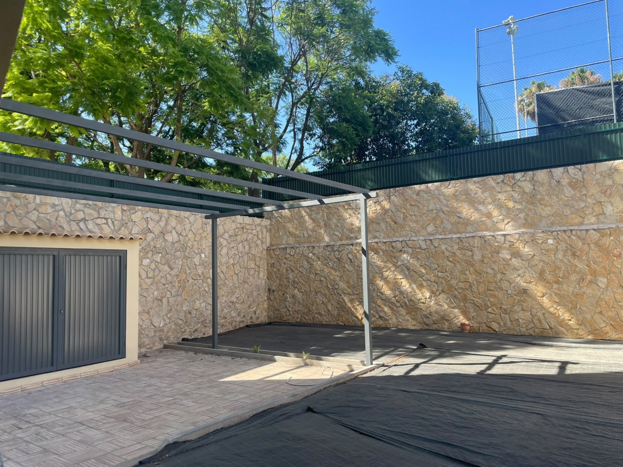 Apartamento de 3 quartos renovado para venda em Loulé, Algarve_383074