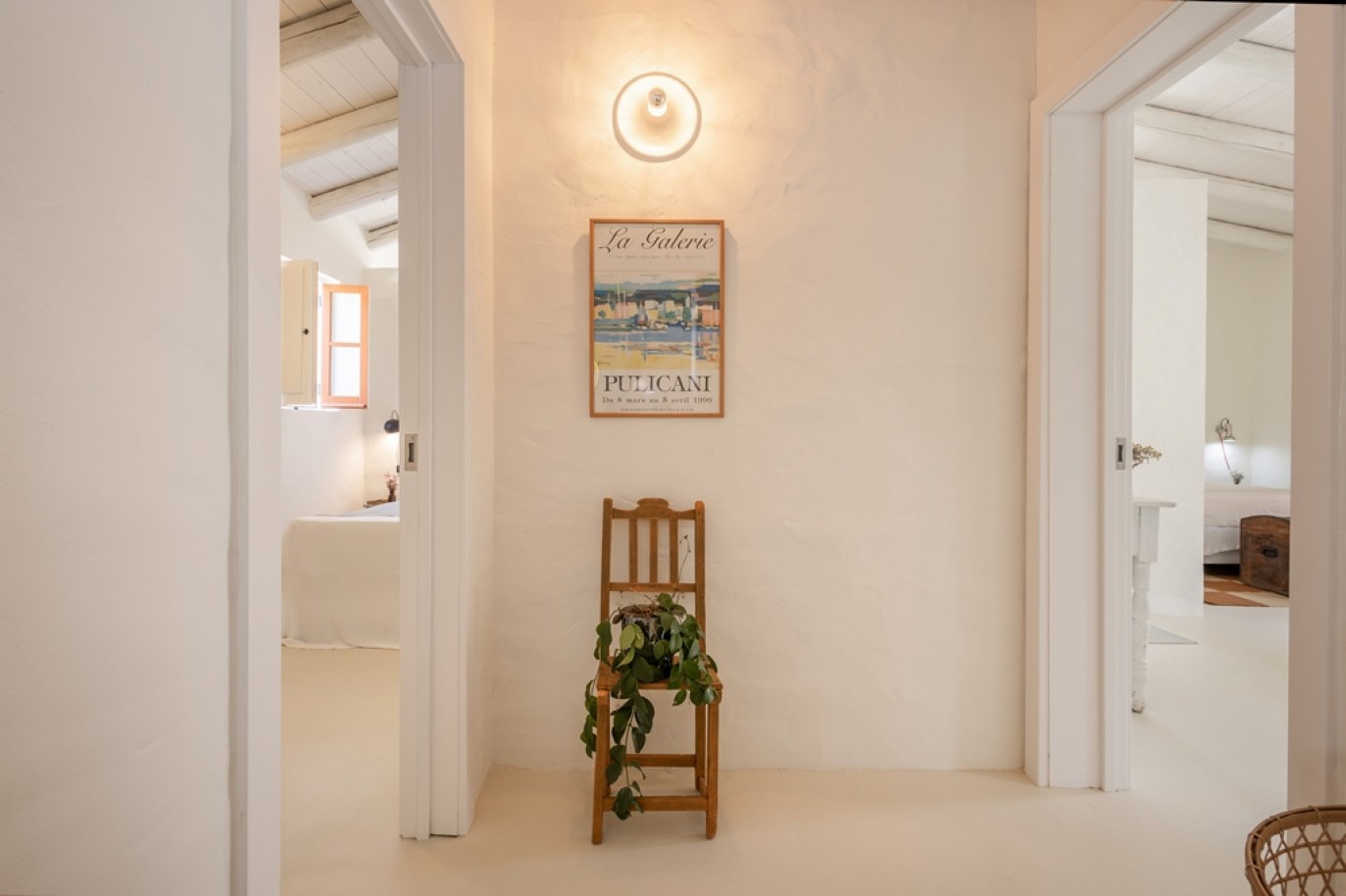 Picturesque proprerty with a pool for sale in Estoi, Algarve, Portugal_383725