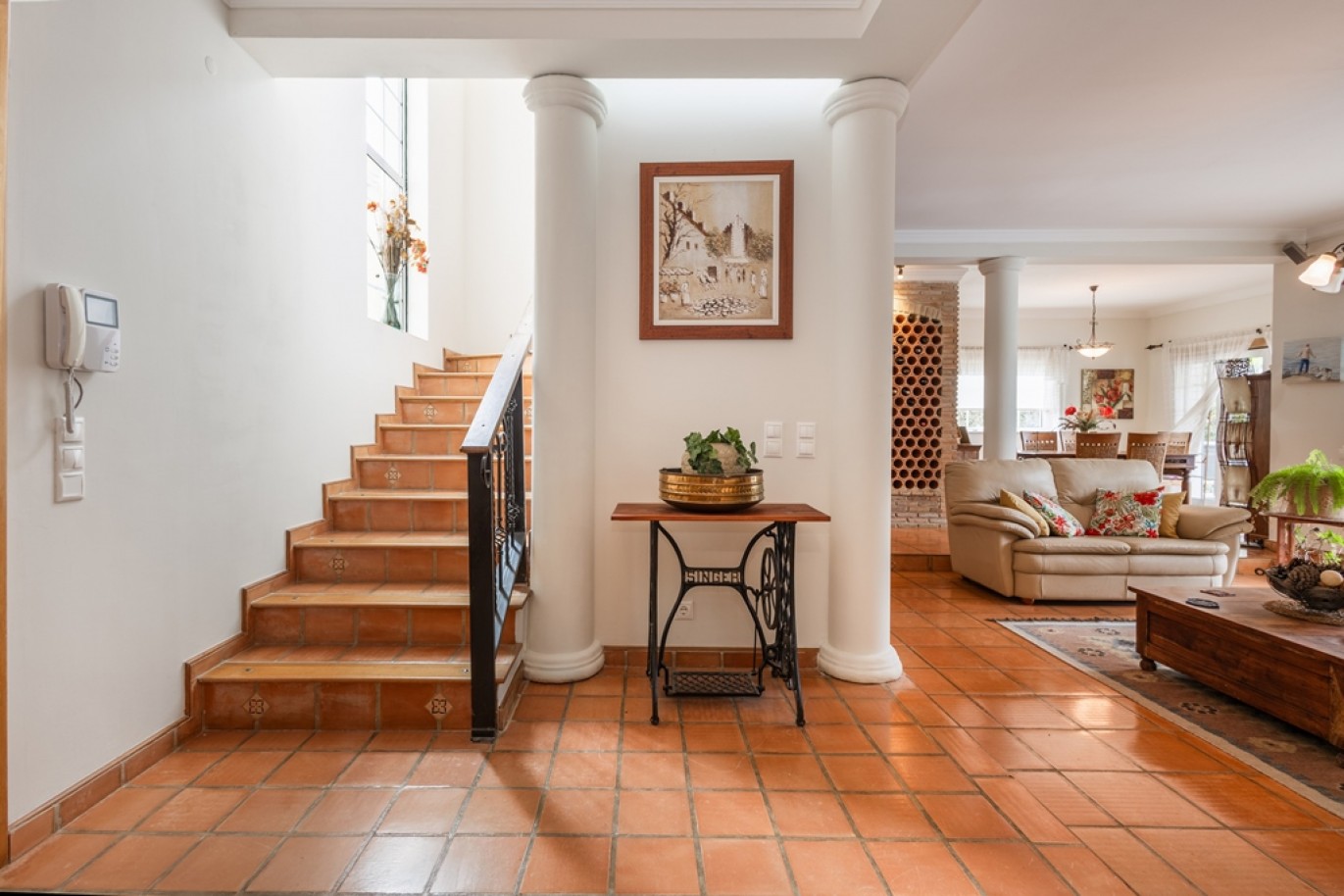 Moradia V4, com piscina, para venda, em Vila Sol, Algarve_383743