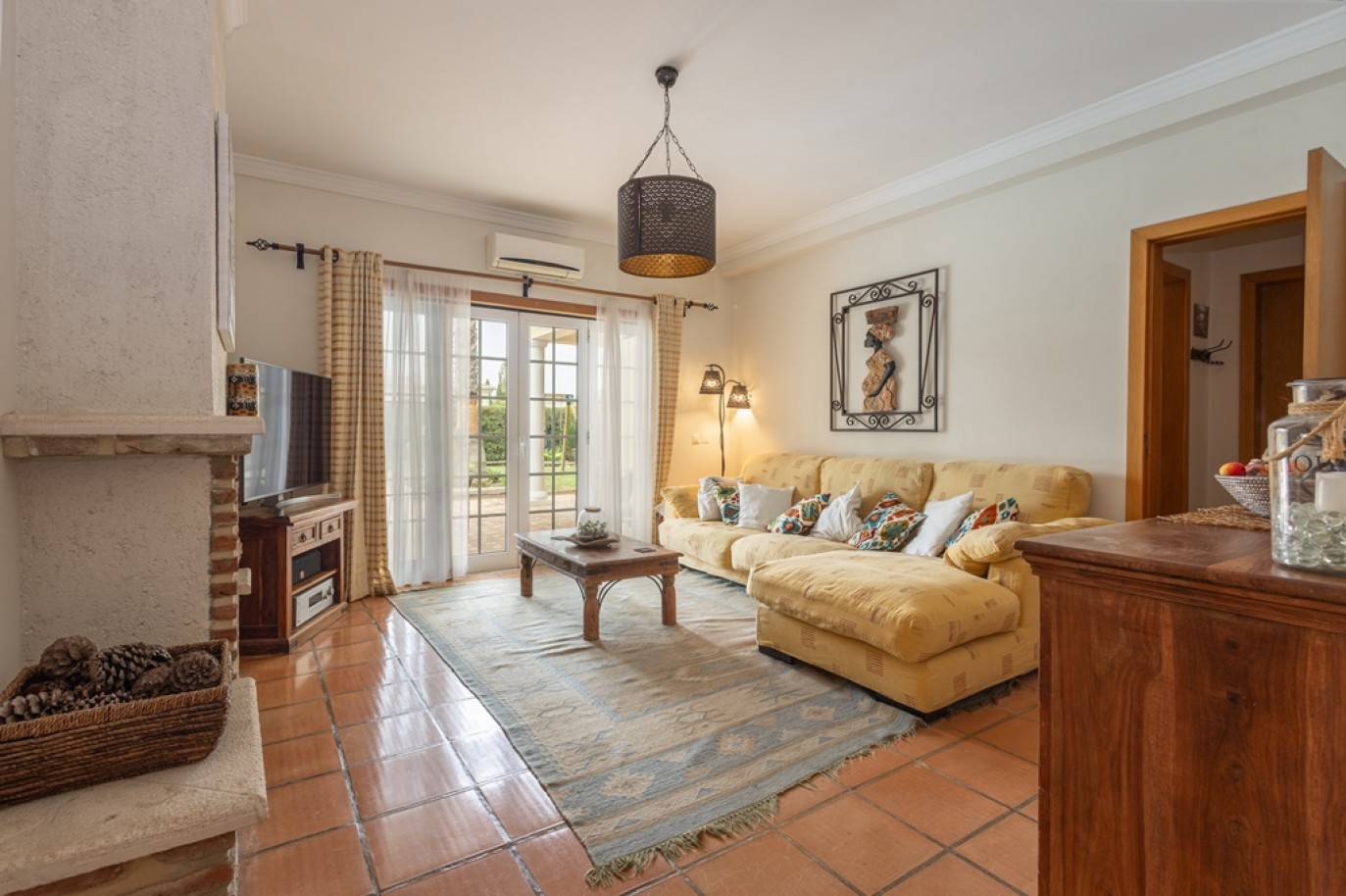 Moradia V4, com piscina, para venda, em Vila Sol, Algarve_383748