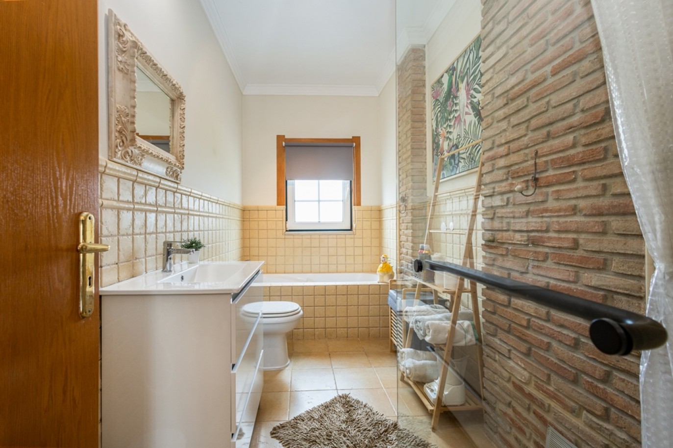 Moradia V4, com piscina, para venda, em Vila Sol, Algarve_383756