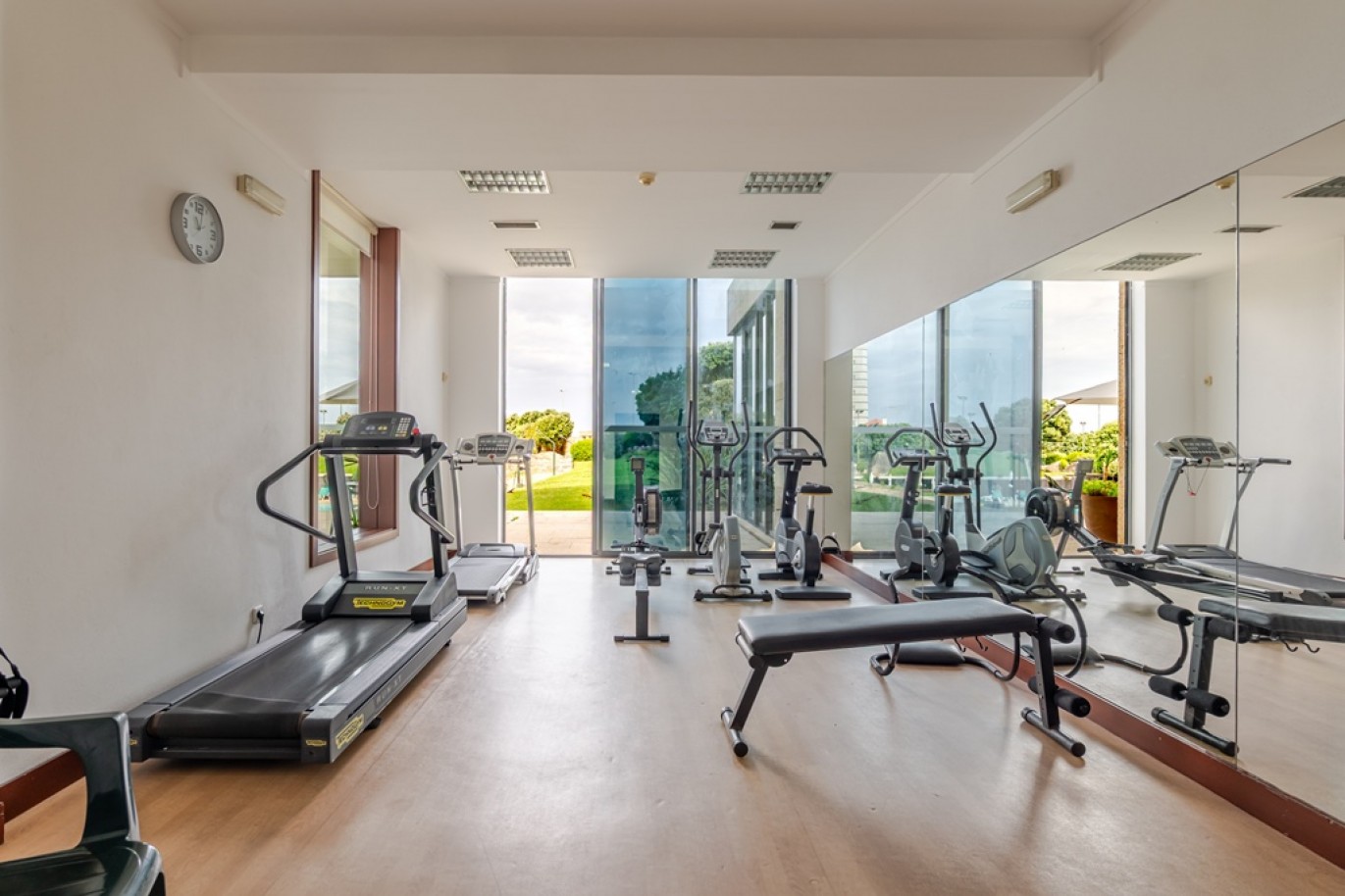 Apartamento T3 com vistas panorâmicas do mar em Leça da Palmeira_384226