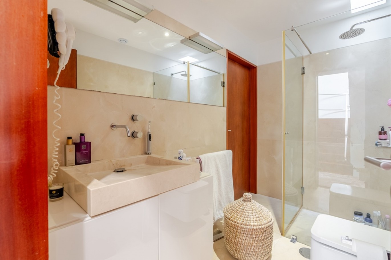 Drei+Ein-Zimmer-Haus mit Garten, Madalena, Vila Nova de Gaia, Portugal_384582