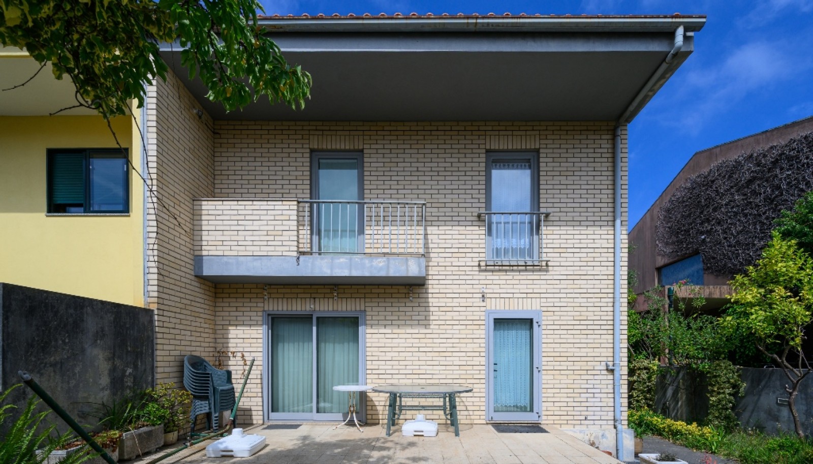 Casa 4 dormitorios con jardín en Senhora da Hora, Matosinhos, Portugal_384725