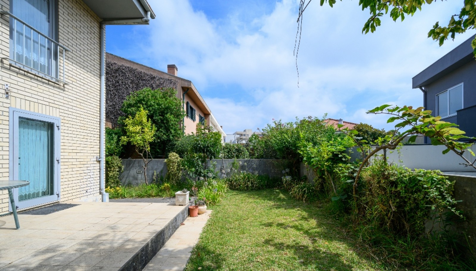 Casa 4 dormitorios con jardín en Senhora da Hora, Matosinhos, Portugal_384727