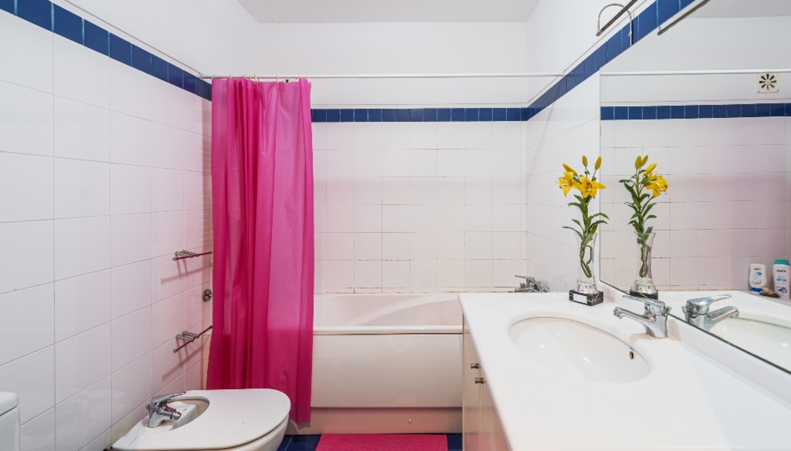 Casa 4 dormitorios con jardín en Senhora da Hora, Matosinhos, Portugal_384737