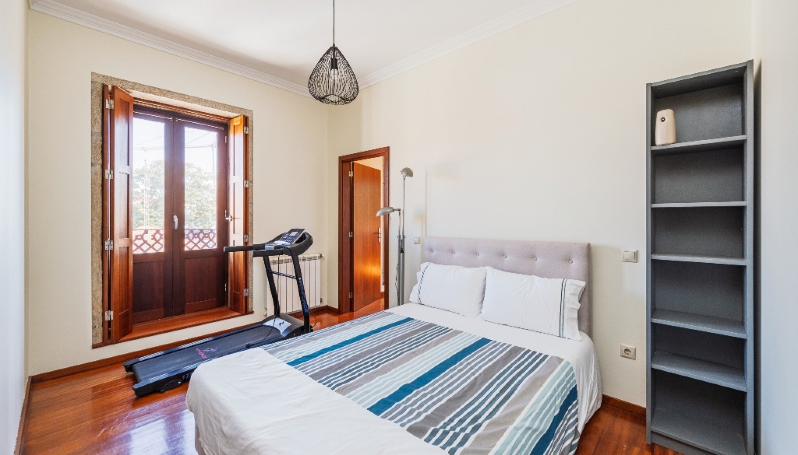 Four-bedroom house with river views in Vila do Conde, Portugal_385762