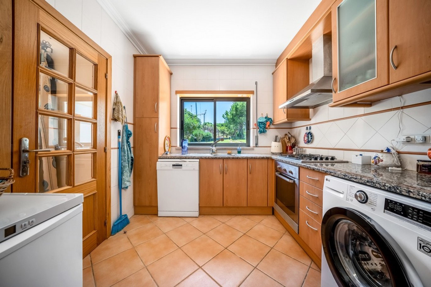 2-bedroom apartment for sale near Falésia Beach, Algarve, Portugal_385886