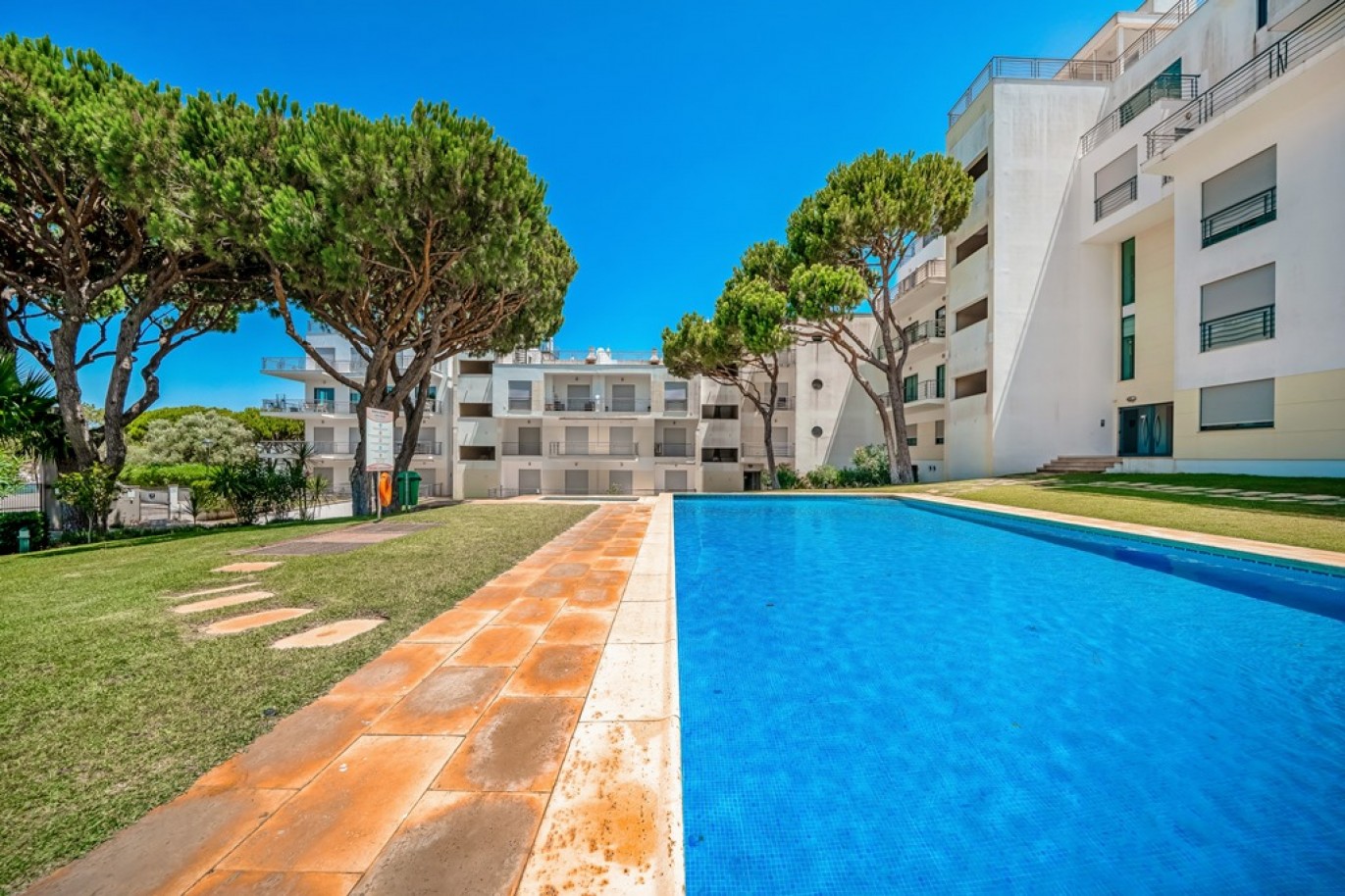 2-bedroom apartment for sale near Falésia Beach, Algarve, Portugal_385897